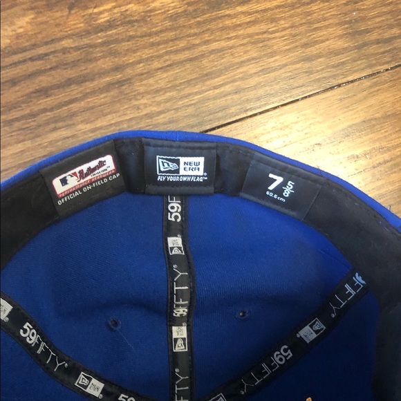 Blue Jays 7 5/8 fitted ball cap - Picture 3 of 3